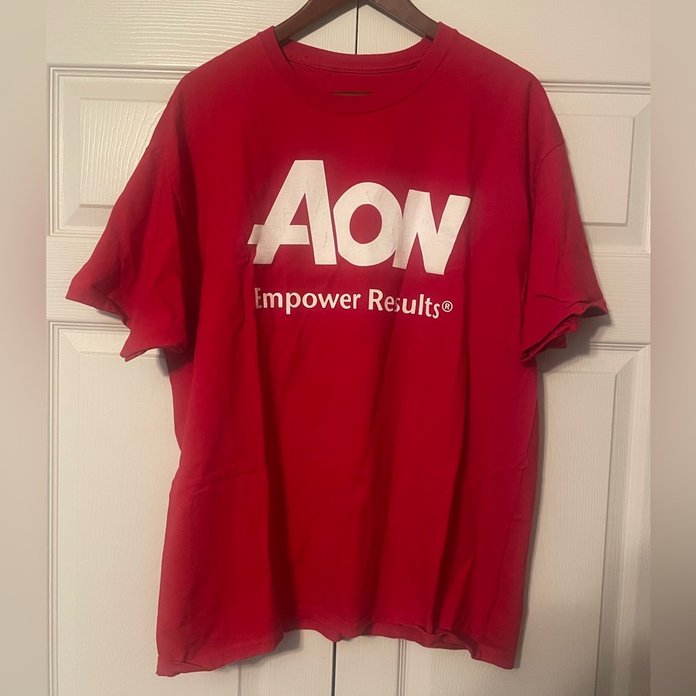 Aon Tee